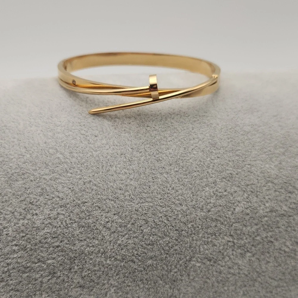 18K Gold Plated Nail Bangle Bracelet – Waterproof, Tarnish-Proof Stainless Steel